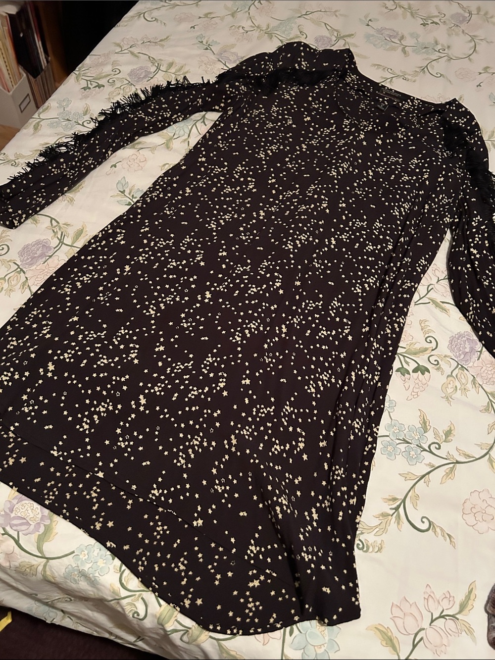 Black Star-Print Long Sleeve Dress